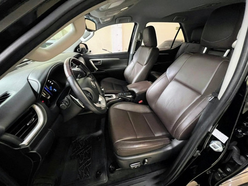 Toyota Hilux SW4 2.7 SRV 7 LUGARES 4X2 16V FLEX 4P AUTOMÁTICO