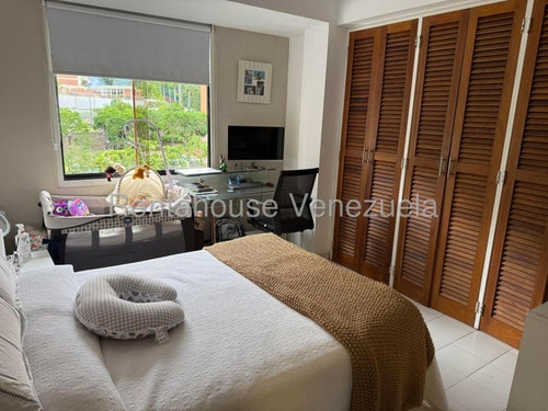 Apartamento En Alquiler. La Alameda. Mls 25-24690