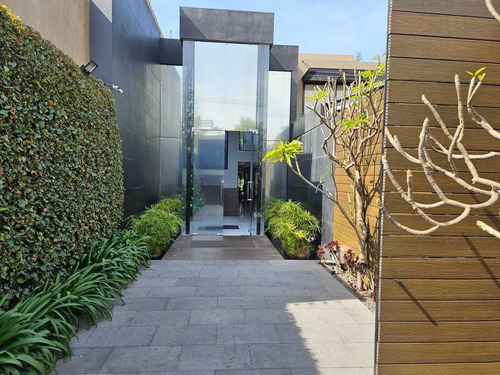 Casa Para Oficinas En Venta En Jardines Del Pedregal