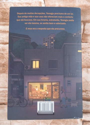 Bem-vindos À Livraria Hyunam-dong, De Hwang Bo-reum. Editorial Intrínseca, Capa Mole Em Português