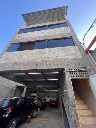 Edificio Comercial En Alquiler, Santa Eduvigis #24-16841