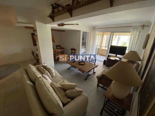 Imagen 3 de 14 de Mansa Primerea Linea Del Mar Gran Departamento