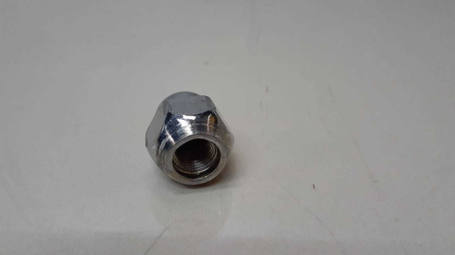 Imagem 3 de 4 de Porca De Roda Traseira Nissan Versa 1.6 2013 Original