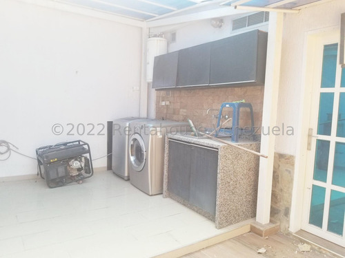 Imagen 25 de 27 de Casa Townhouse Remodelada En Venta La Morita Estef 22-24232