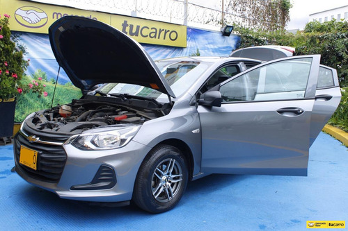 Imagen 15 de 25 de Chevrolet Onix