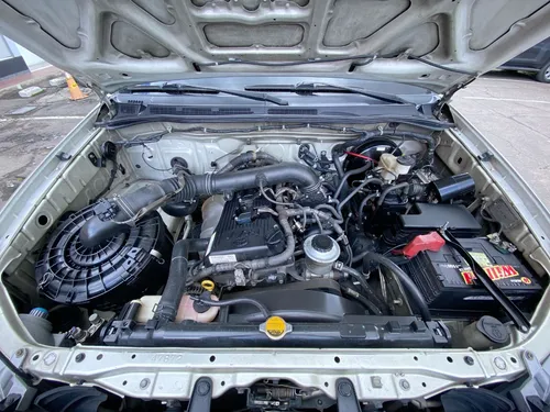 Toyota Hilux 2.7 Mt