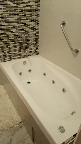 Jacuzzi Max Esencial 170x70x45 6 Jets Acrílico Alta Calidad