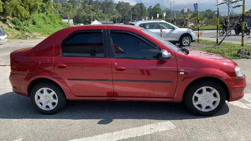 Renault Logan Expression 1.6 mt modelo 2015