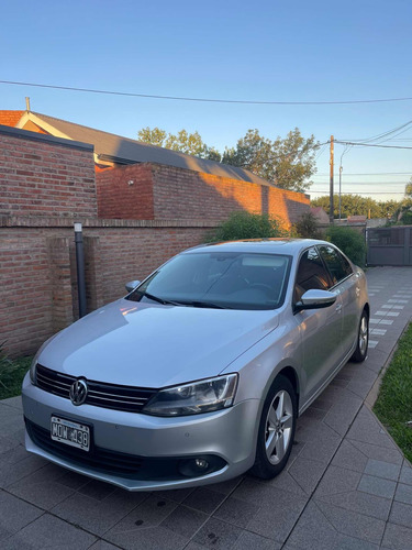 Volkswagen Vento 2.5 Luxury 170cv