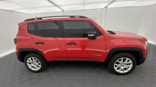 Imagen 10 de 25 de Jeep Renegade 2023 Sport 1.8