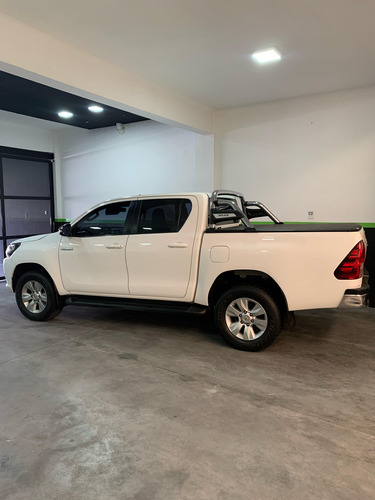 Toyota Hilux Pick-Up 2.8 Cd Srv 177cv 4x2 At
