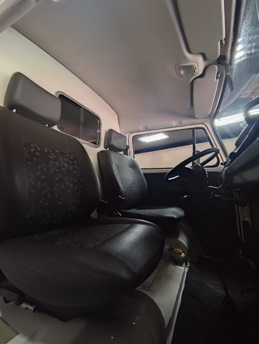 Imagem 12 de 13 de Kombi Furgão 1.4 Total Flex