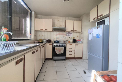 Imagen 10 de 15 de Departamento En Venta 4 D+3b+e, Providencia