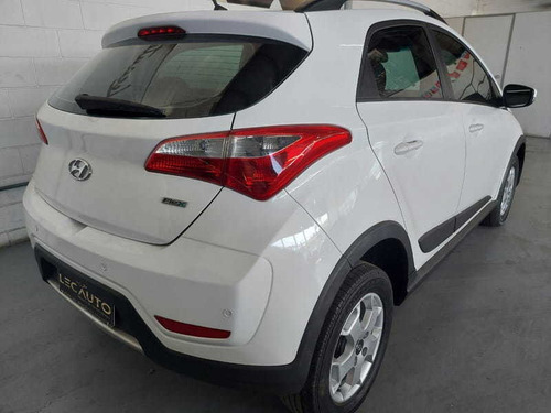 Imagem 11 de 14 de Hyundai Hb20x 16a Fe Dia 2014