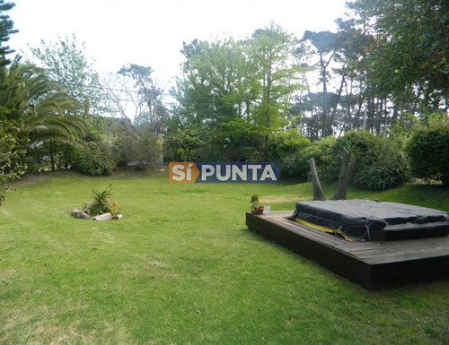 Imagen 10 de 13 de Casa En Venta - Jardínes De Córdoba