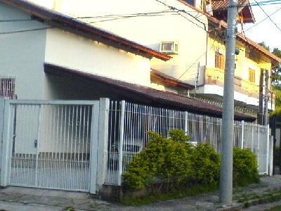 Casa Em Ipanema Com 3 Dormitórios - Mi6355