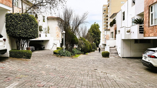 Venta Casa En Lomas Country Club