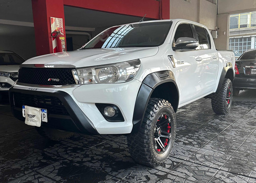 Toyota Hilux 2.8 Cd Srv 177cv 4x4 At