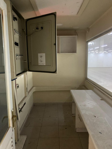 Arriendo Gran Local De 493m2 En San Joaquín