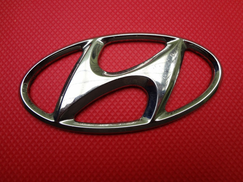 Emblema Hyundai 8 Cm X 4 Cm Original Usado