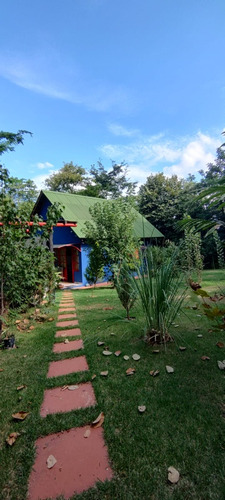 Chalé Com Piscina Na Natureza