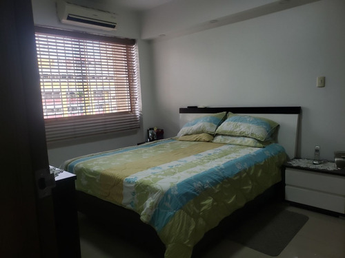 Imagen 12 de 24 de Apartamento En La Urbina Remodelado #24-5766