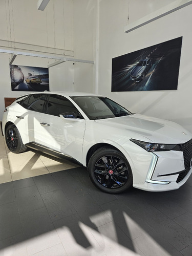 D.S. DS4 1.6 Performance Line 215 At8