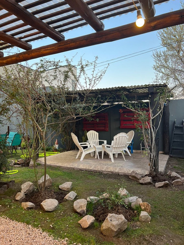 Casa En Venta En De Vicenzo Grande, Del Viso, Pilar