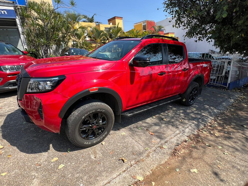 Nissan Frontier Pro-4x 2.5 Automática 4 × 4 2023