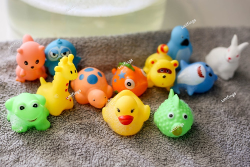 12 Animales De Goma Chifles Juego Para El Baño Juguete Bebes