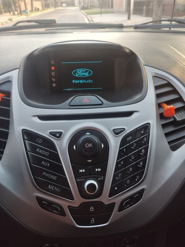 Imagen 7 de 9 de Ford Ka 1.5 Sel 4 P 2017