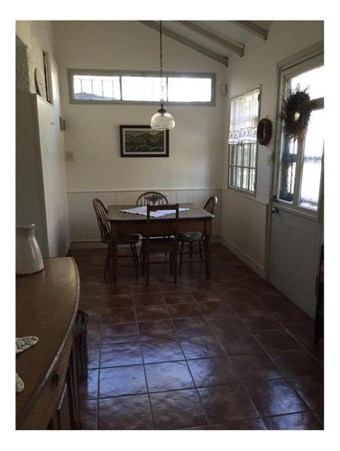 Gran Chalet En Venta: Sobre Calle Ohggins, Hurlingham