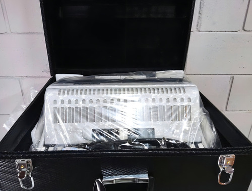 Sanfona/gaita/acordeon Todeskini 120 Baixos 7 Registros Cor Branco