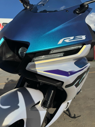 Nova R3 Connected 25/26 + Emplacamento!
