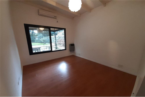 Venta Casa Loma Verde Gran Jardín Y Pileta