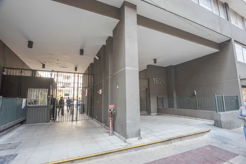 Edificio Mario Kreutzberger Vista Sur Piso 19