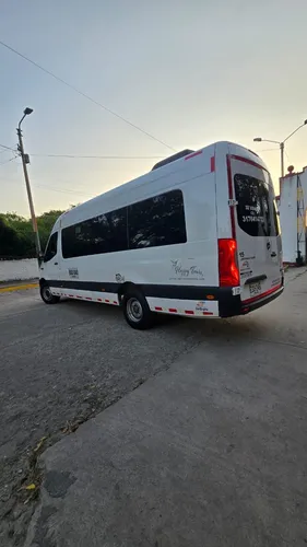 Sprinter 516 Cdi 20 Pasajeros Mod 2023 Motor 2.2 Diésel