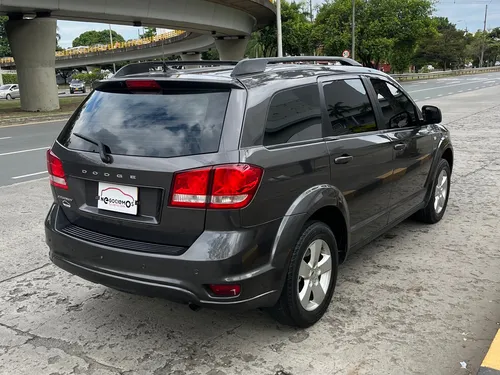Dodge Journey 2.4 SE Automática 7 Puestos