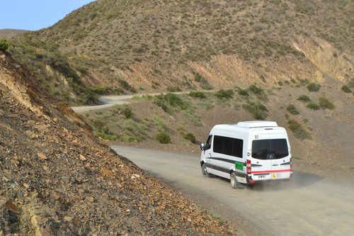 Imagen 2 de 3 de Traslados Aeropuerto. Combi. Transporte De Pasajeros