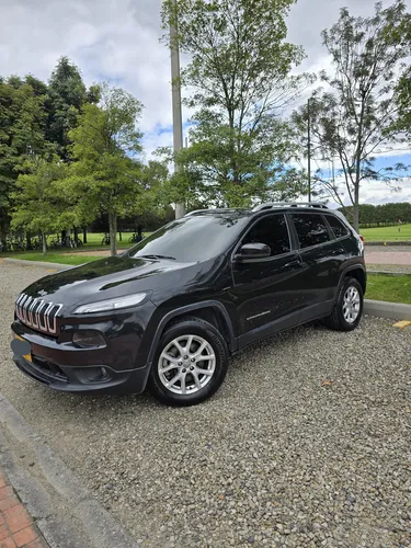 Jeep Cherokee 3.2 Longitude