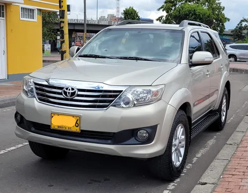 Toyota Fortuner 2.7l 4x4