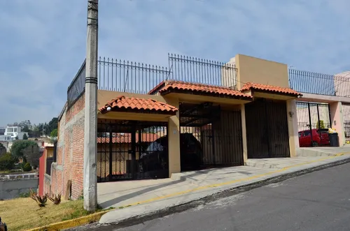 Casa En Venta En Lomas De La Hacienda Av1032