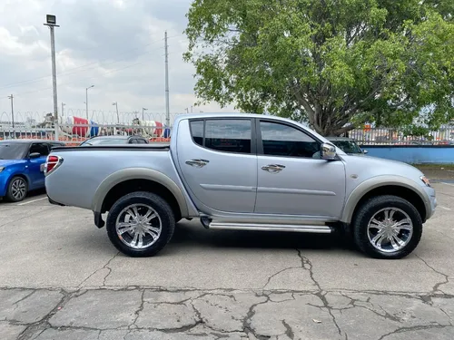 Mitsubishi L200 Sportero 3.2 Superlujo Mt