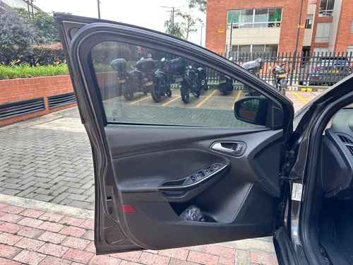 Ford Focus 2.0 Titanium