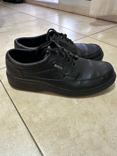 Zapatos De Cuero Oggi Negro 41ar 27cm Negro 41 (Usado)