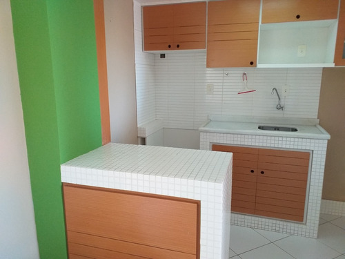 Imagem 2 de 14 de Apartamento 1/4 Semi Mobiliado Praia Vilas Lauro De Freitas