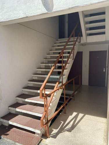 Imagen 18 de 19 de Apartamento De 1 Dormitorio Con Parrillero Propio, Peninsula, Punta Del Este.