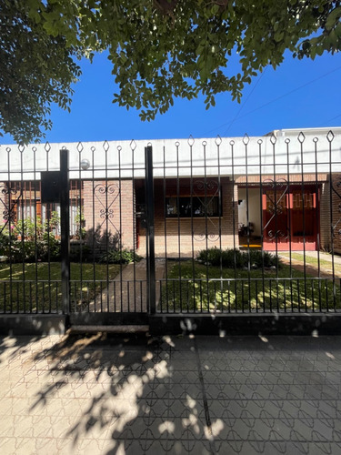 Casa En Venta 3 Dormitorios Barrio El Trébol, Córdoba Capita