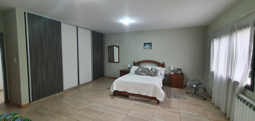 Imagen 13 de 18 de Casa Esquina En Barrio Los Aromas Valle Escondido