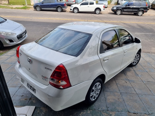 Toyota Etios 1.5 Sedan Xs